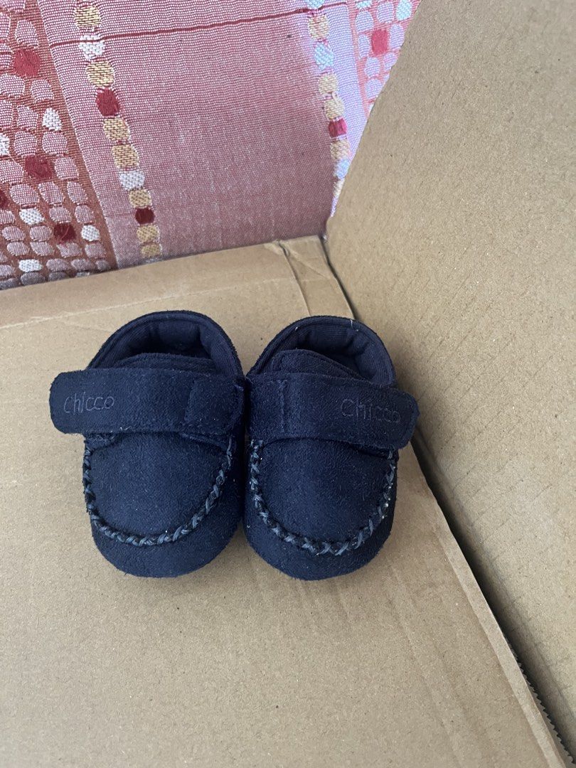 Chicco Baby Shoes (Category: Babies & Kids Fashion) located in Mexico. Submitted by drei_declutter (Listing ID 1424562404, Image 3). Description: Like new Chicco Baby Shoes Size Euro 15.