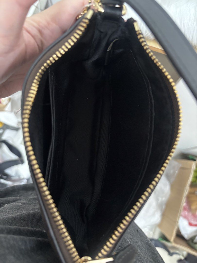 Coach nolita mahogany (Category: Luxury Bags & Wallets) located in Quezon City. Submitted by aloracollections_ (Listing ID 1424657488, Image 3). Description: .