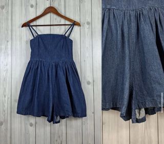 (Category: ) located in . Submitted by j_clothingboutique02 (Listing ID 1424544512, Image 1). Description: .