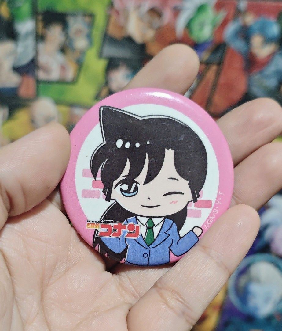 Detective Conan Pin and Acrylic with stand (Category: Character Goods) located in Manila. Submitted by yourfavoritethings7 (Listing ID 1424647066, Image 2). Description: Take both for 100 php only.