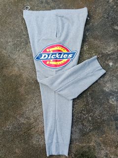 (Category: ) located in . Submitted by tapiocasthrift (Listing ID 1424574625, Image 1). Description: .