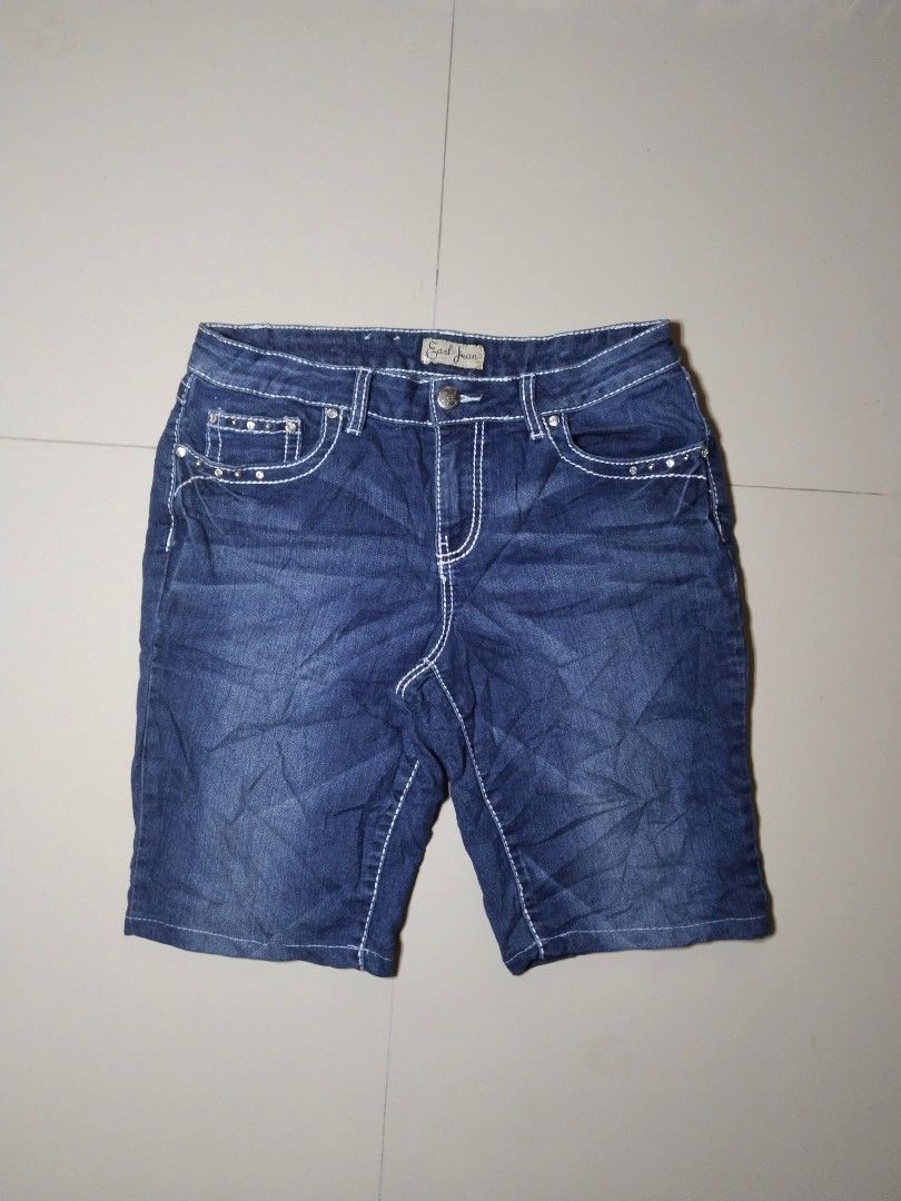 EARL JEAN Y2K DENIM SHORTS (Category: Shorts) located in Dumaguete. Submitted by rommel159 (Listing ID 1424586023, Image 2). Description: EARL JEAN Y2K DENIM SHORTS Waist: 30-32 Length: 19.5 Leg Opening: 8.5 Issue: Lost 4 rhinestones Location: Dumaguete Negros Oriental.
