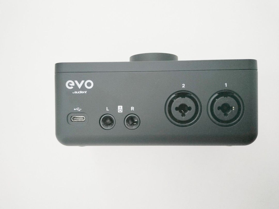 EVO 4 Audio Interface65671940252291112