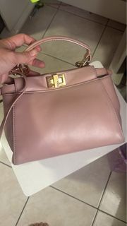(Category: ) located in . Submitted by bagbae_co (Listing ID 1424645634, Image 1). Description: .