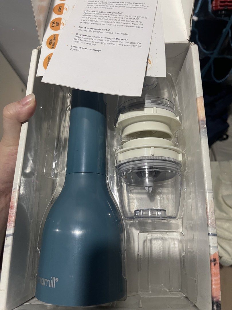 FinaMill Spice Grinder with 2 FinaPods PRO Plus (Category: Juicers, Blenders & Grinders) located in Quezon City. Submitted by prelovedbyvcs (Listing ID 1424642689, Image 3). Description: .