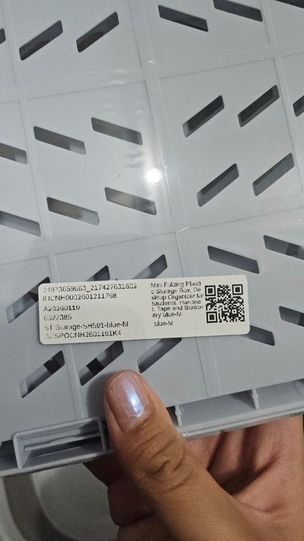 Folding Plastic Box, Desktop Organizer (Category: Storage Boxes & Baskets) located in Quezon City. Submitted by ohhlalawho (Listing ID 1424670731, Image 2). Description: Got it from sh*pee for P202. Selling it slightly lower. Slightly negotiable. RFS: too small for my needs Can give discount if you buy 2 or more items..