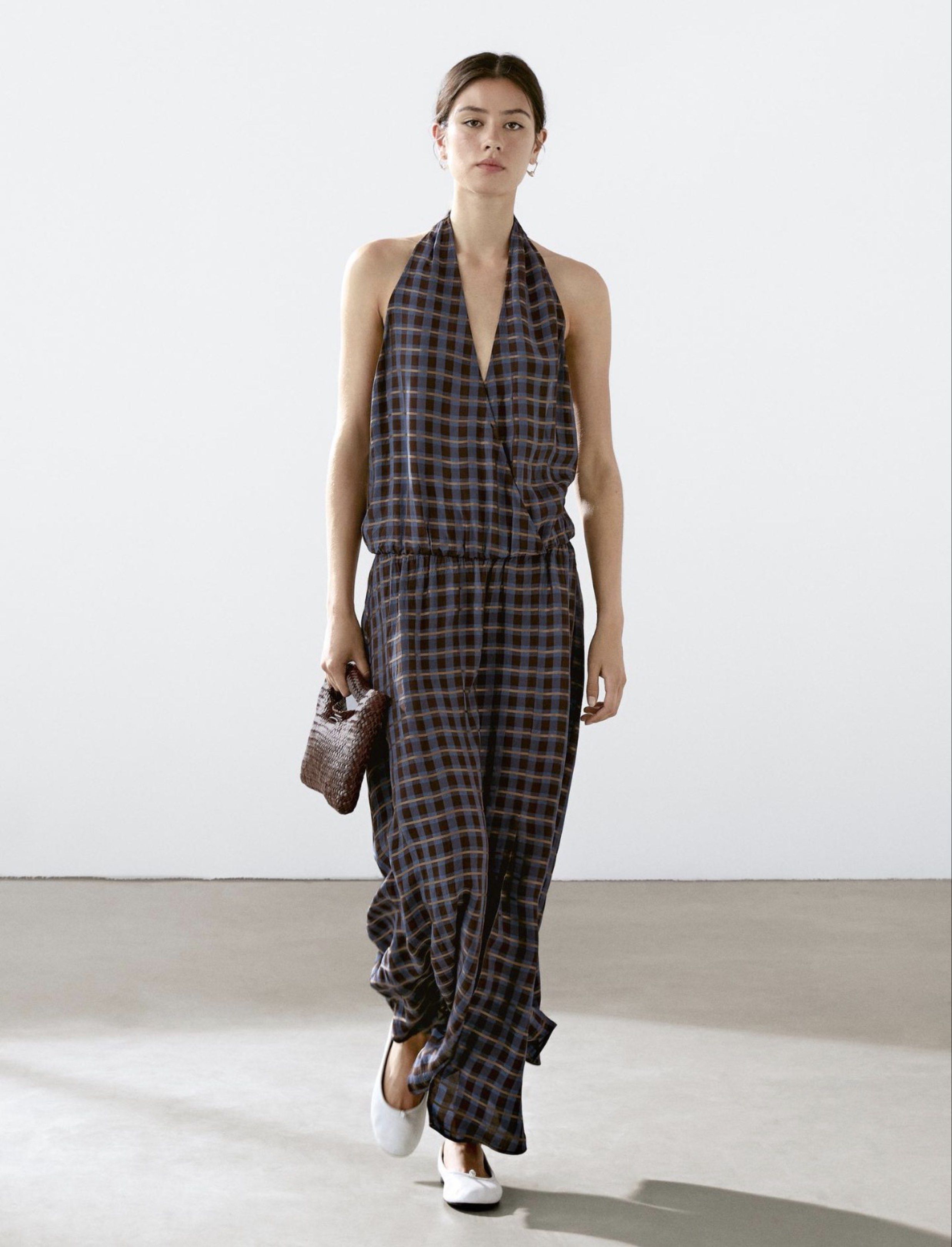 FOR RENT - Massimo Dutti Long Halter Dress (Category: Dresses) located in Mandaluyong City. Submitted by _buymystuff_ (Listing ID 1424698237, Image 1). Description: Can be dressed up for special occasions :) 1800 for 2days/48hours 3000 security deposit.
