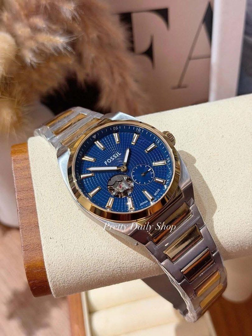 Fossil automatic watch (Category: Men's Watches) located in Manila. Submitted by jpsalarson95363 (Listing ID 1424625187, Image 2). Description: Original and brand new Complete inclusion Loc. Tandang Sora Qc. .