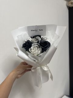 (Category: ) located in . Submitted by floristtale.sg (Listing ID 1424667772, Image 1). Description: .