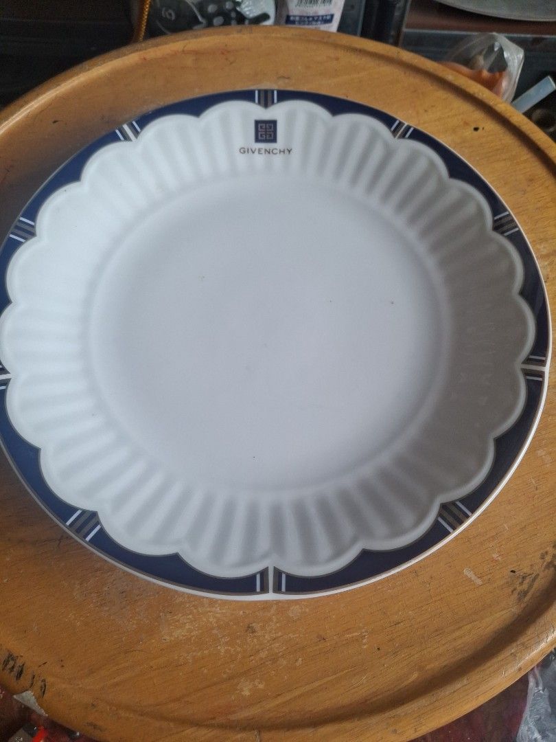 Givenchy Plate (Category: Other Kitchenware & Tableware) located in Manila. Submitted by youngcloud_b1fffa (Listing ID 1424591341, Image 1). Description: Japan Surplus Items "R&B Mix Japan Surplus Items".