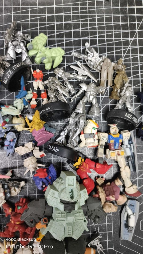 Gundam mini scrap (Category: Gundam & Model Kits) located in Tanza. Submitted by robzblacksun (Listing ID 1424581608, Image 3). Description: Gundam scrap set as is condition.