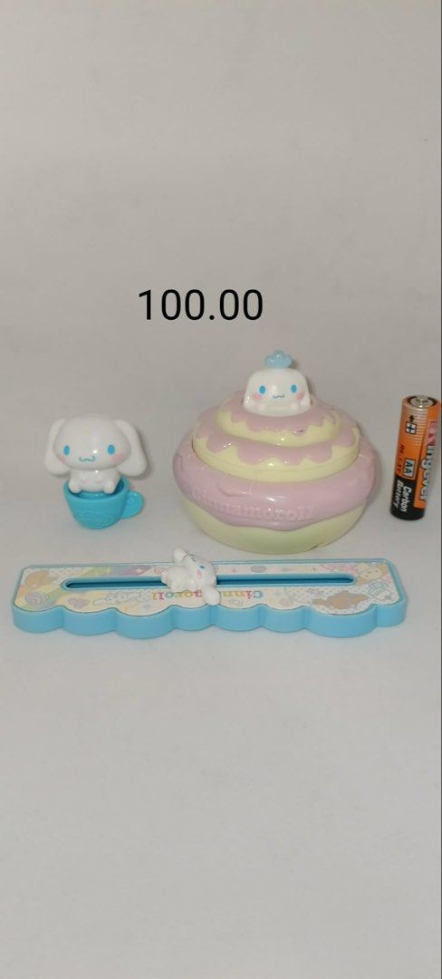 HELLO KITTY BUNDLE SET (Category: Babies & Kids Fashion) located in Pasig City. Submitted by Atv26 (Listing ID 1424628750, Image 2). Description: BUNDLE SALE BAWAL NA PILI KUNG ANO NAKABUNDLE. PRICE POSTED EACH PICTURE FIXED PRICE NA. J&T Couriet.