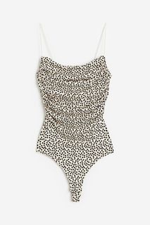 (Category: ) located in . Submitted by brands_untd (Listing ID 1424640886, Image 1). Description: .