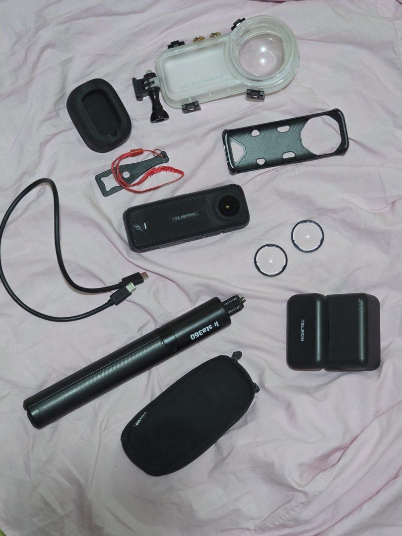 Insta360 X4 with Accessories (Category: Cameras) located in Malabon City. Submitted by nazusells (Listing ID 1424675267, Image 1). Description: FOR SALE: Insta360 X4 Price: 30k, negotiable for sure buyers Inclusions: - Case - Protective lenses - 2-in-1 Invisible Stick - Invisible Dive Case (may rust na sa buttons outside) - Battery storage charger for 2 slots - Cord for charger - Silicone protective lens guard for invisible case Rfs: Hindi na mas