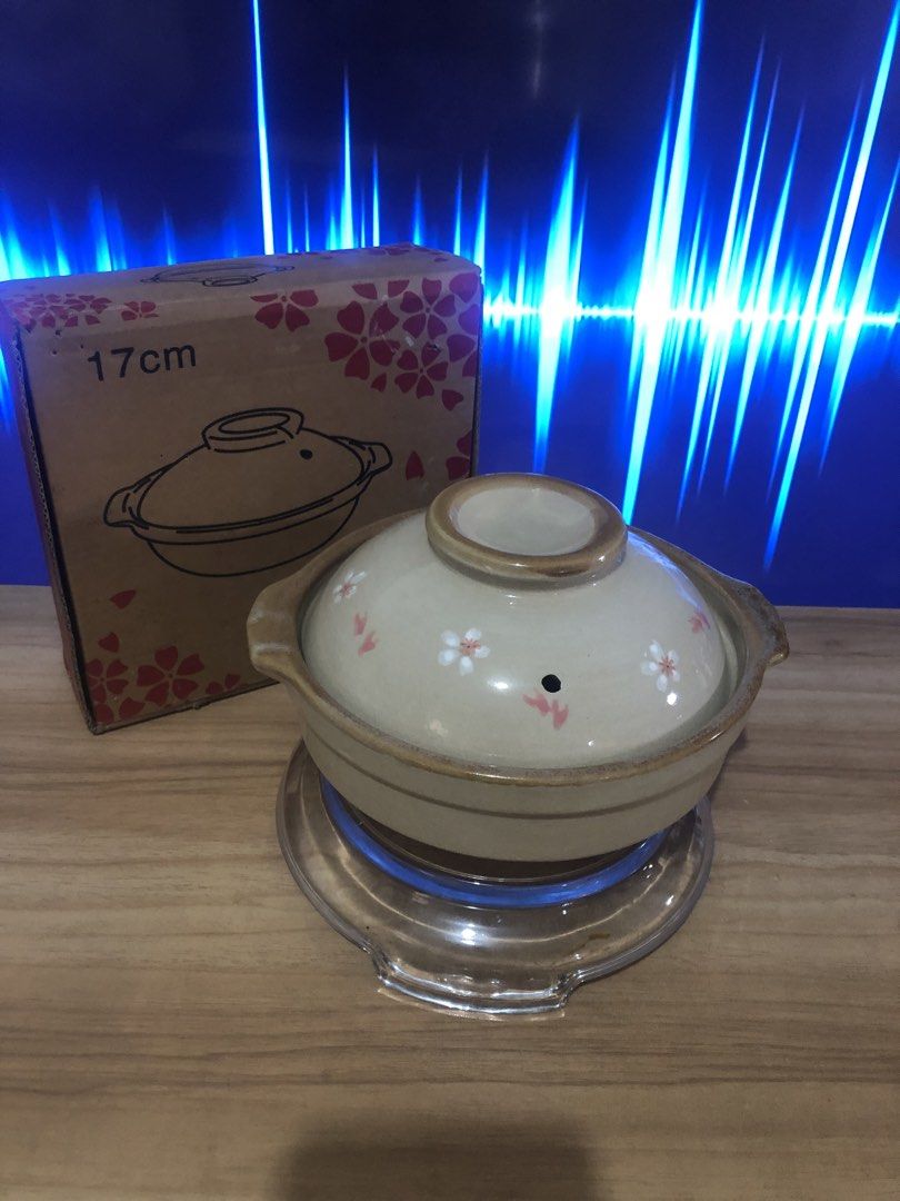 Japanese Ceramic Donabe Pot 17cm (Category: Other Kitchenware & Tableware) located in Quezon City. Submitted by unique_vintage_shop (Listing ID 1424538231, Image 2). Description: P300 - 17cm Japanese ceramic donabe pot - Features a lid with a vent hole - Decorated with delicate floral patterns - Suitable for cooking and serving Message me if you are interested. Thanks.💕.