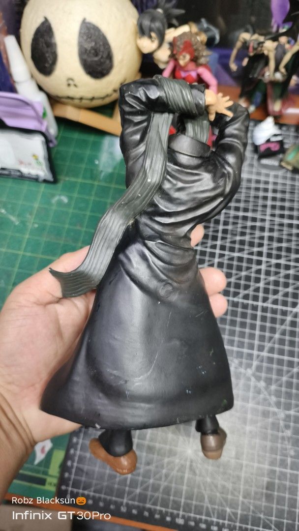 Jotaro Kujo JoJo's Bizarre Adventure (Category: Figurines & Statues) located in Tanza. Submitted by robzblacksun (Listing ID 1424584305, Image 2). Description: as is condition yung left foot diy na.