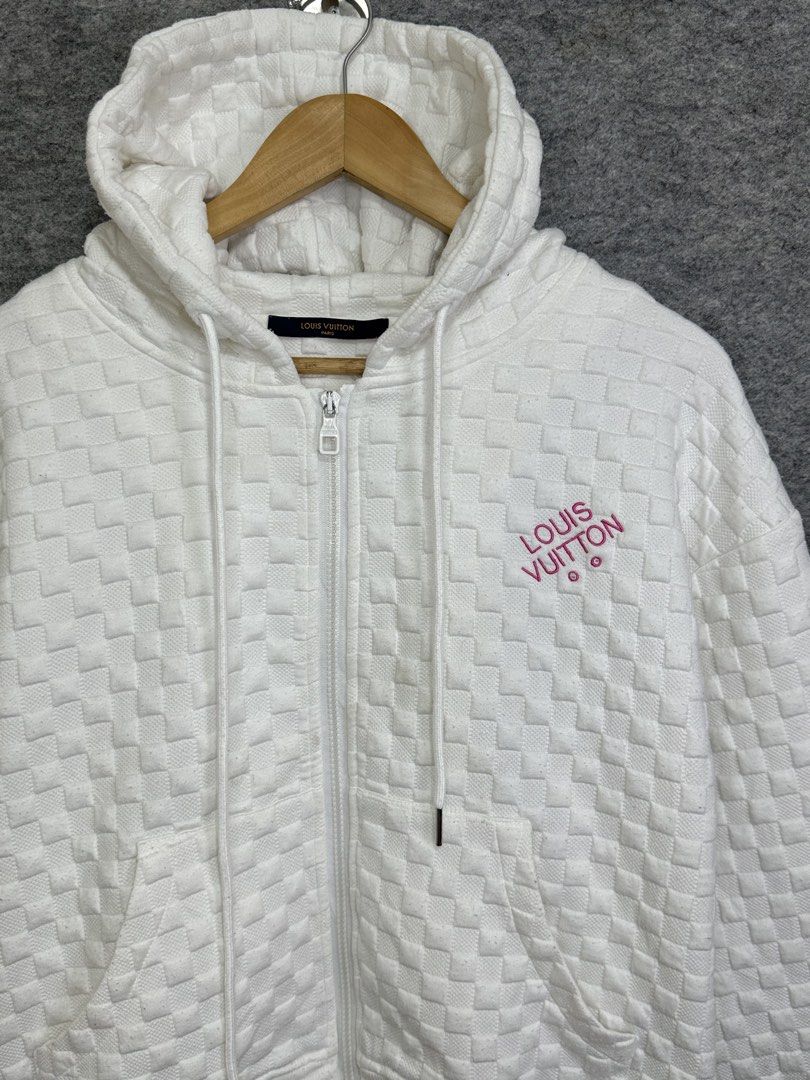 Louis Vuitton White Checkered Hoodie (Category: Luxury Apparel) located in Daet. Submitted by kevsquintela (Listing ID 1424579792, Image 2). Description: .