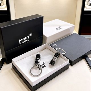 (Category: ) located in . Submitted by luxurious.mall (Listing ID 1424658451, Image 1). Description: .