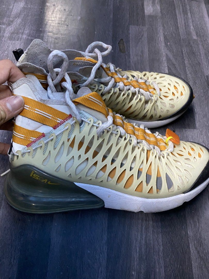 Nike Air Max 270 SP SOE ISPA (Category: Sneakers) located in Pasig City. Submitted by bootsoftravel_ph (Listing ID 1424662151, Image 1). Description: Nike Air Max 270 SP SOE ISPA used - good FOR SALE No box 9 /10 Condition Issue: no issue Price ₱ 2,495 only size: EU 40 / UK 6 / US 7 Guaranteed 100% Legit 💯 We ship nationwide 🚚.