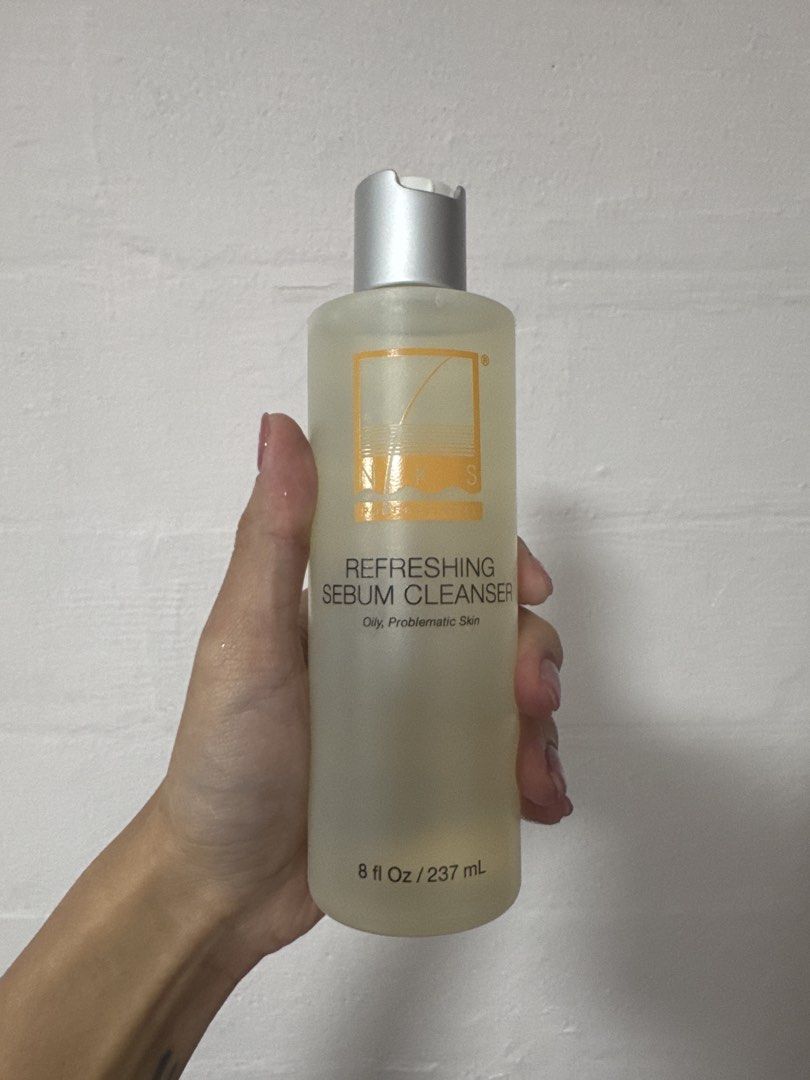 NIKS Refreshing Sebum Cleanser, Beauty & Personal Care, Face, Face Care ...