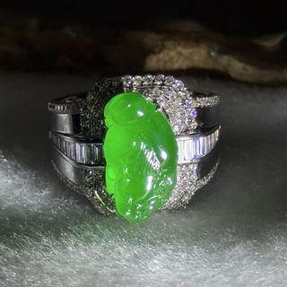 (Category: ) located in . Submitted by huangsjadeiteandjewelry (Listing ID 1424547603, Image 1). Description: .