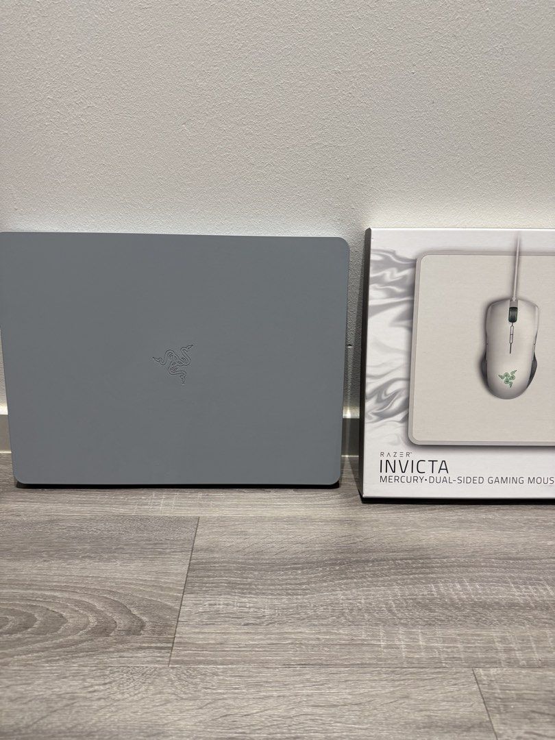 Razer Invicta Mousepad445055340989665282