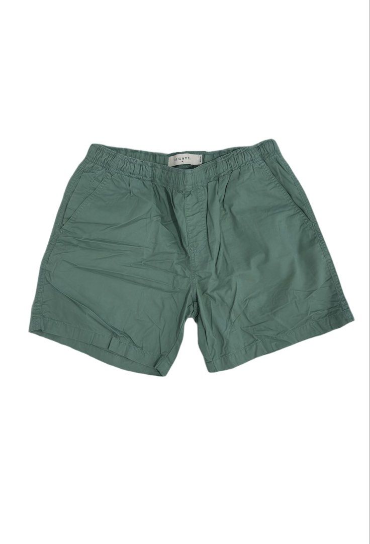 Regatta Teal Green Shorts (M) (Category: Shorts) located in Antipolo. Submitted by themrdeclutter (Listing ID 1424546360, Image 1). Description: - Elastic waistband - Relaxed fit - Lightweight fabric - Two front pockets - One back pocket - Solid green color - Ideal for warm weather 🚨Reminders🚨 ✔️Please manage your expectations some of the items posted are pre-loved. ✔️Color may vary due to lighting. ✔️Just send a direct message if you have furt