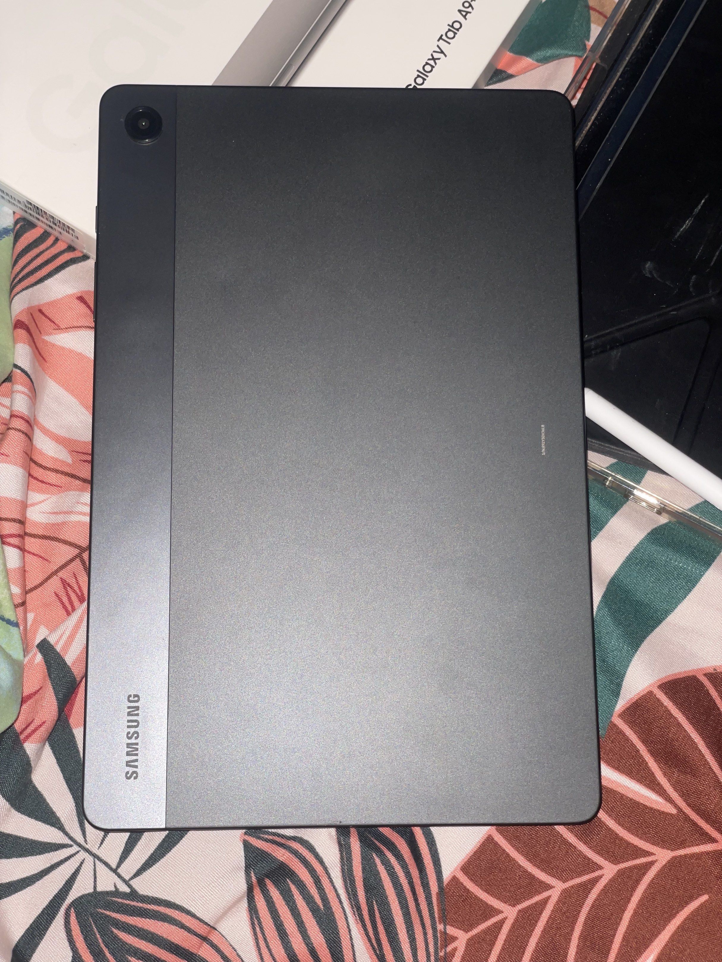 Samsung Galaxy Tab A9+ (Category: Android) located in Valenzuela. Submitted by ilovemangoes_ (Listing ID 1424600256, Image 3). Description: SAMSUNG GALAXY TAB A9 PLUS storage : 128gb ▪️lady owned ▪️ used only for netflix and review ▪️7 months palang ▪️no scratches with : paperlike screen protector original wire charger universal pen hard case negotiable rfs: upgrade bilin nyo na pls hehhahah .