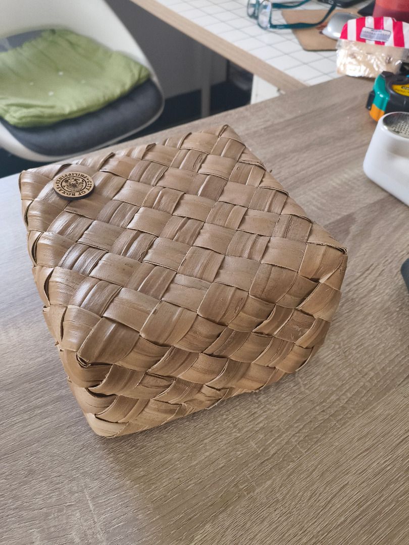 Small Banig Woven Storage Box (Tampipi) (Category: Storage Boxes & Baskets) located in Mandaluyong City. Submitted by delubyoboi (Listing ID 1424702478, Image 1). Description: - May City of Roxas na pin but surely removable - Light brown color - Banig - Small size Issue: NONE RFS: Decluttering.