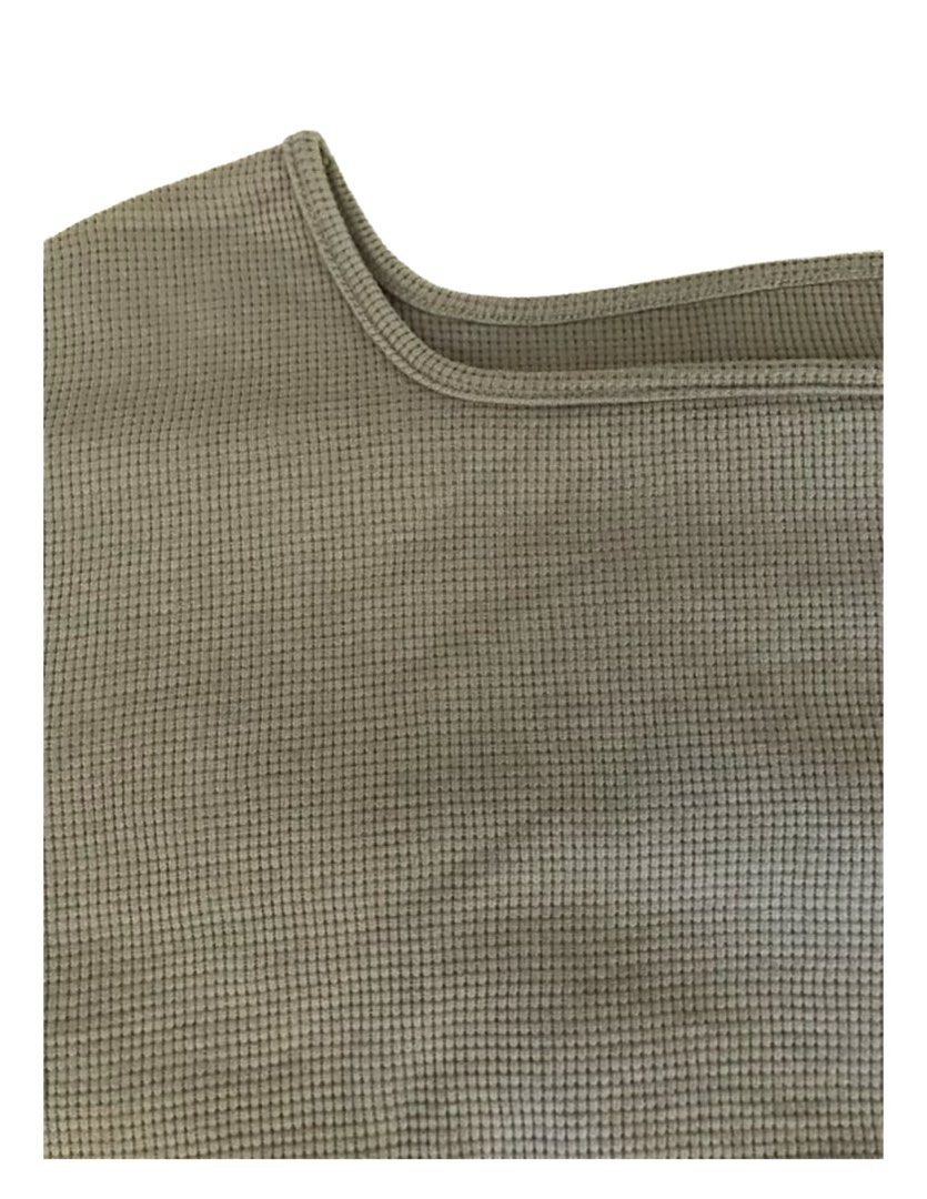 Square Neck Waffle Knit Top (Category: Shirts) located in Makati City. Submitted by things77 (Listing ID 1424563457, Image 3). Description: - Square neckline - Short sleeves - Waffle knit fabric - Muted olive green color - Simple, classic design - Comfortable and casual W: 19.5 inches H: 25 inches .