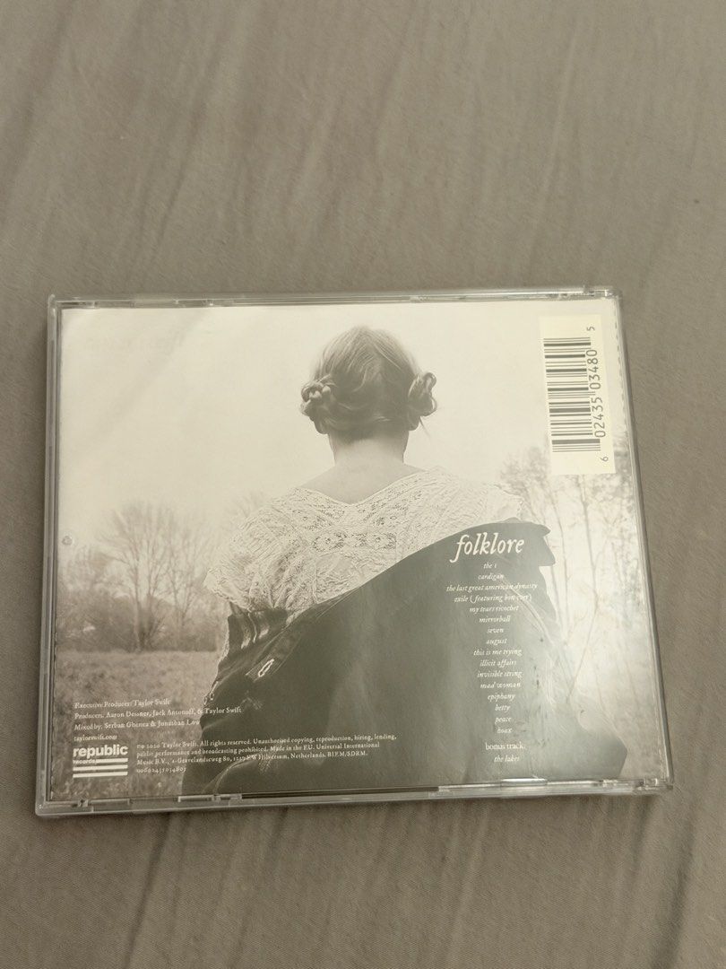 Taylor Swift Folklore CD (Category: CDs & DVDs) located in Manila. Submitted by renzogrija02184 (Listing ID 1424699107, Image 2). Description: .