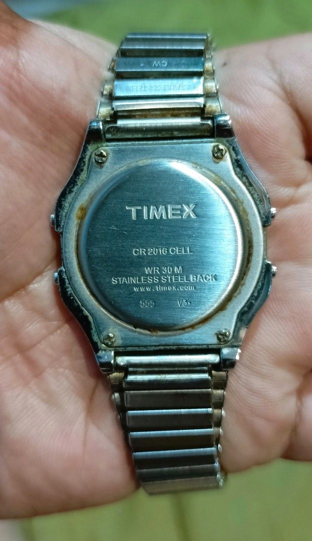 Timex Digital Watch (Category: Men's Watches) located in Manila. Submitted by welbern (Listing ID 1424556341, Image 2). Description: Vintage Timex digital watch with Indiglo feature. Features a stainless steel back and water resistance up to 30M. The watch has a digital display with mode, set, start/stop, and split/reset functions. The watch band is made of stainless steel. The watch is a classic design..