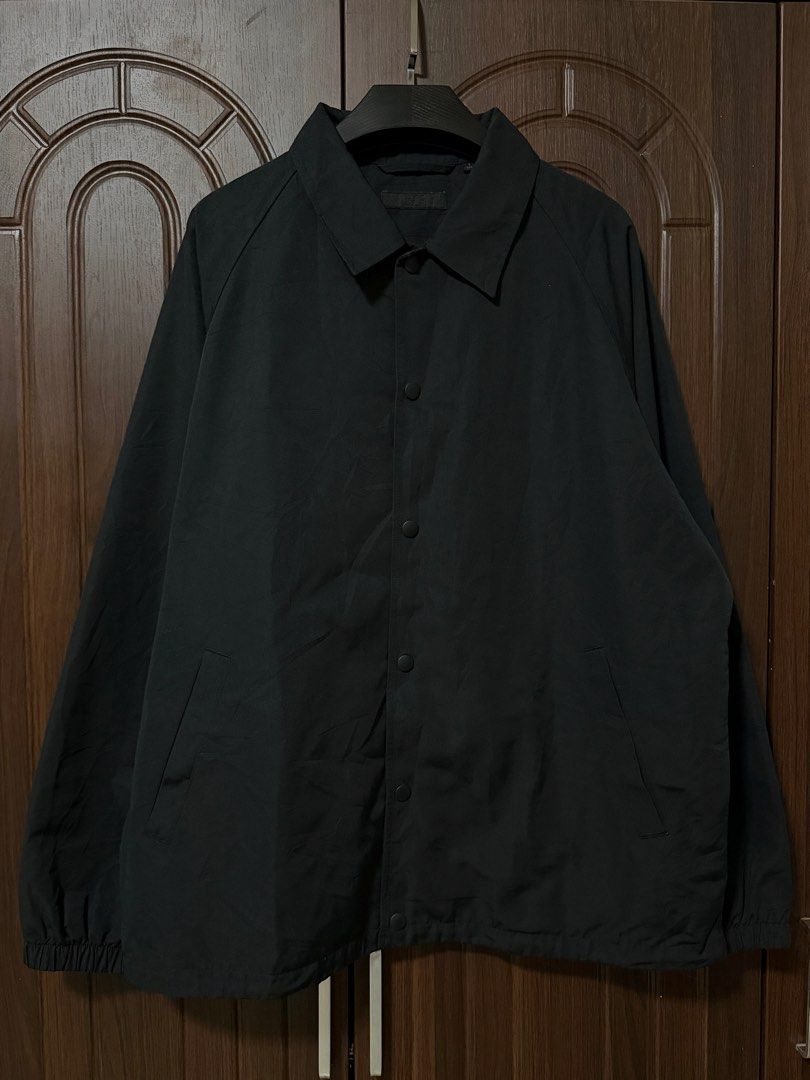 Uniqlo Coach Jacket (Category: Coats, Jackets and Outerwear) located in Tarlac. Submitted by random.stufff (Listing ID 1424637849, Image 1). Description: Uniqlo coach jacket Size large Width: 25 inches Length: 27 inches Like new condition, no issue - ₱1,200 free shipping Tarlac area.