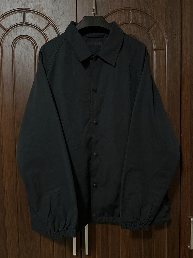 Uniqlo Coach Jacket (Category: Coats, Jackets and Outerwear) located in Tarlac. Submitted by random.stufff (Listing ID 1424637849, Image 2). Description: Uniqlo coach jacket Size large Width: 25 inches Length: 27 inches Like new condition, no issue - ₱1,200 free shipping Tarlac area.