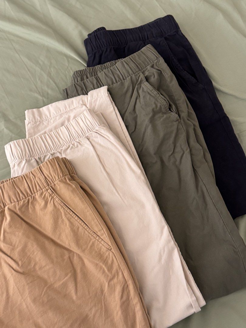 Uniqlo Cotton Relaxed Ankle Pants (Category: Other Bottoms) located in Cabanatuan. Submitted by omojiee (Listing ID 1424529542, Image 1). Description: - Uniqlo Cotton Relaxed Ankle Pants - Available Sizes: L and XL - Colors: beige, olive, navy, tan - Material: 100% Cotton - Features: Elastic waistband, relaxed fit - Perfect for casual wear.
