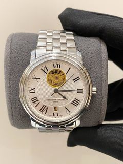 (Category: ) located in . Submitted by luxshare_preloved_ (Listing ID 1424595754, Image 1). Description: .