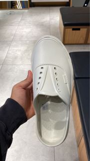 (Category: ) located in . Submitted by aavstore (Listing ID 1424637895, Image 1). Description: .