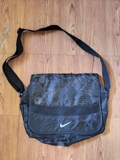 nike sling bag olx