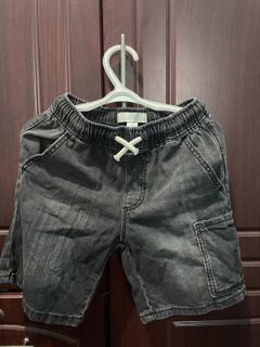 (Category: ) located in . Submitted by shielaaaa_preloved (Listing ID 1424609912, Image 1). Description: .