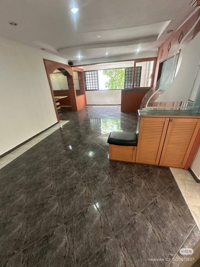(Category: ) located in . Submitted by ying1024 (Listing ID 1424784508, Image 1). Description: .