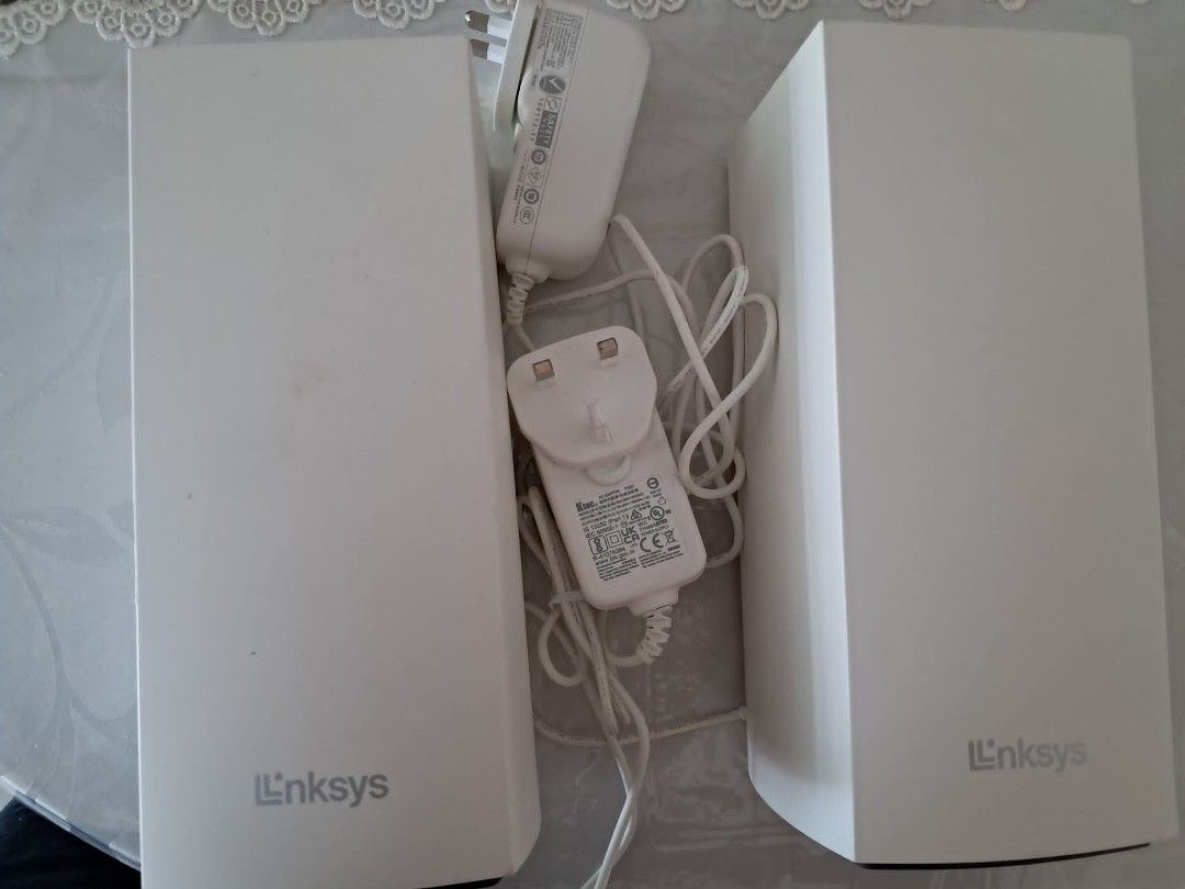 2x Wifi Router495351959588720640