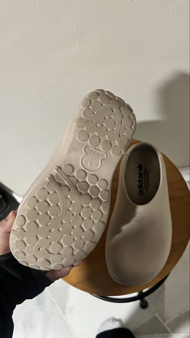Adidas Clogs (Category: Loafers) located in Ampang. Submitted by moneyisking (Listing ID 1424705821, Image 2). Description: .