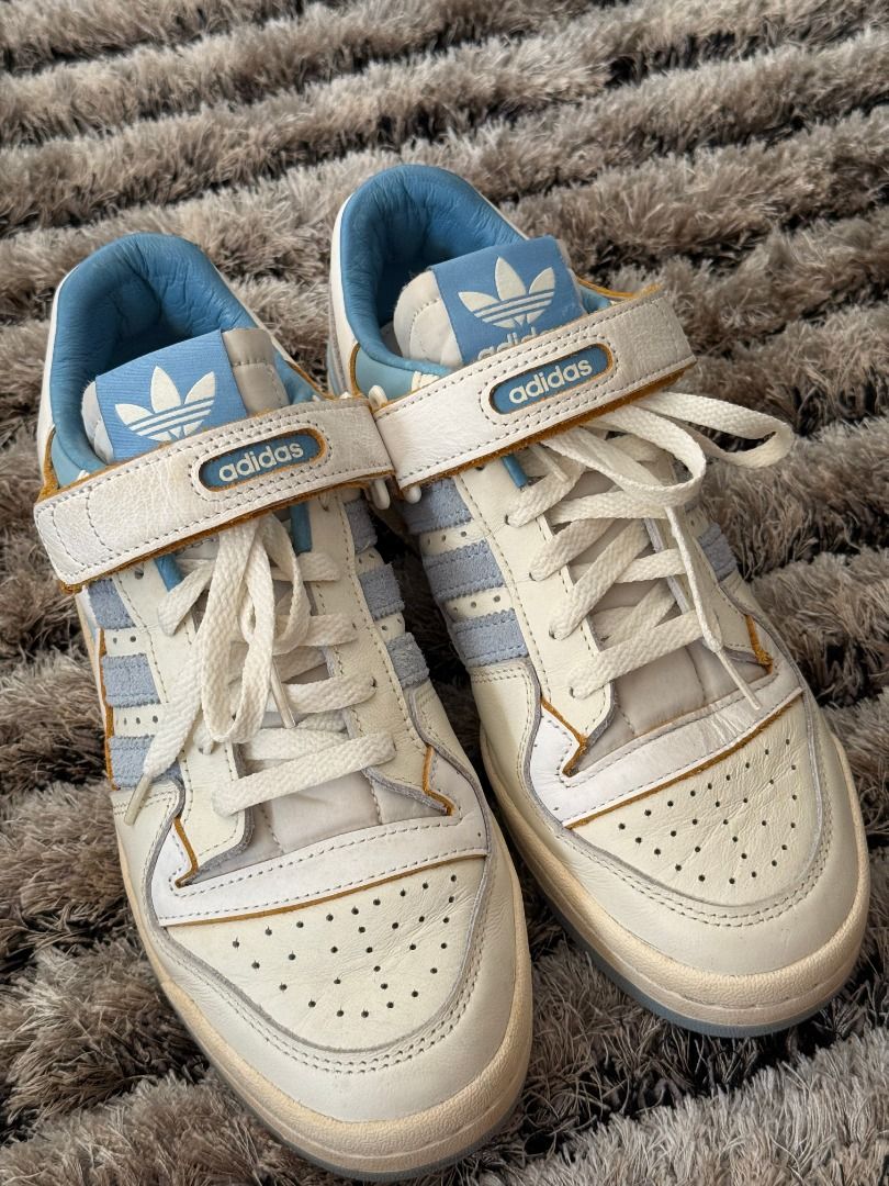 Adidas Forum Low 84 Caroline Blue US 8 (Category: Sneakers) located in Muntinlupa City. Submitted by clauisstuff (Listing ID 1424778909, Image 2). Description: Lightly used with care. Very clean and looks new! Very minimal creasing on the leather RFS: Don't wear it that much MOP: BDO/BPI/GotTyme only LOC: Taguig/Muntinlupa.