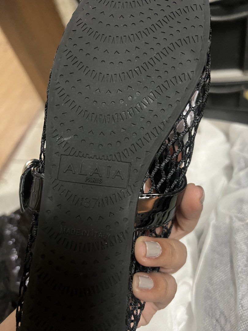 Alaia mesh ballet flats (Category: Flats & Sandals) located in Manila. Submitted by chellerocker05 (Listing ID 1424769461, Image 3). Description: .