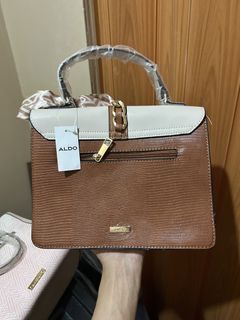 (Category: ) located in . Submitted by kickscouture (Listing ID 1424787089, Image 1). Description: .