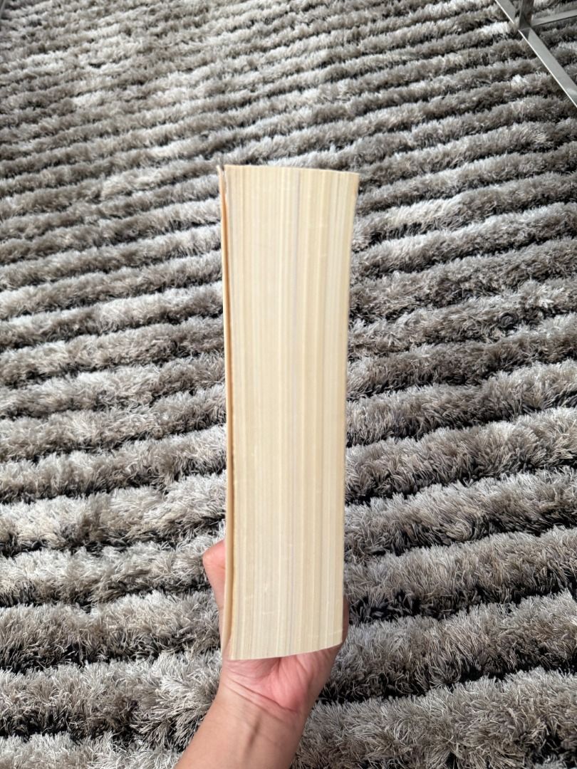 Alexander Hamilton by Ron Chernow (Category: Storybooks) located in Muntinlupa City. Submitted by clauisstuff (Listing ID 1424773968, Image 3). Description: Bought from Fully Booked Never read, just stored in a book shelf Minor fading due to time MOP: BDO/BPI/GotTyme only LOC: Taguig/Muntinlupa.
