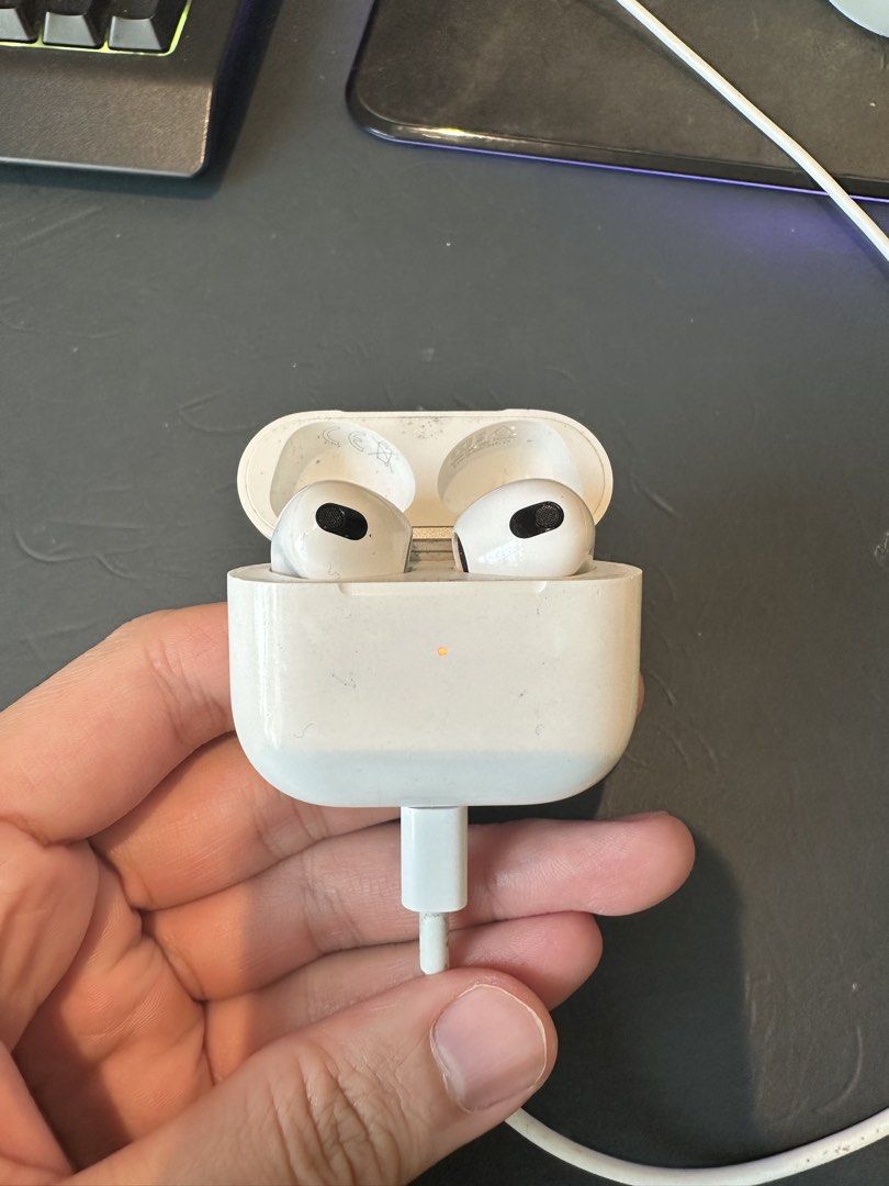 Apple AirPods (3rd Generation)