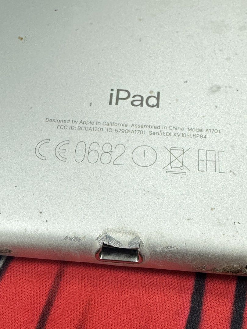 Apple iPad Pro 10.5-inch (2017) (Category: iPad) located in Bacoor. Submitted by topher.portento (Listing ID 1424764447, Image 3). Description: Release year: 2017 • Display: 10.5-inch Retina IPS LCD • Resolution: 2224 × 1668 (264 ppi) • Refresh rate: ProMotion up to 120 Hz • Color features: True Tone, Wide color (P3), laminated, anti-reflective • Chipset: Apple A10X Fusion • CPU: 6-core (3 performance + 3 efficiency) • GPU: 12-core graphics • RAM