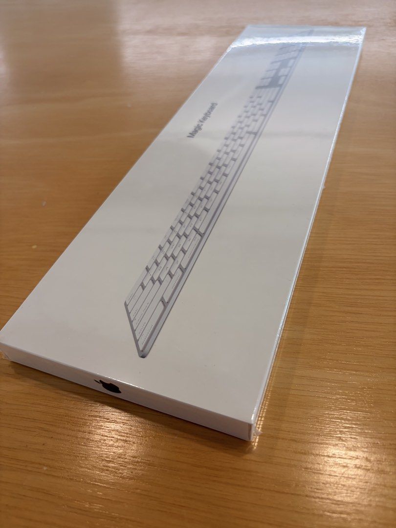 Apple Magic Keyboard - Brand New Sealed473255799067791361