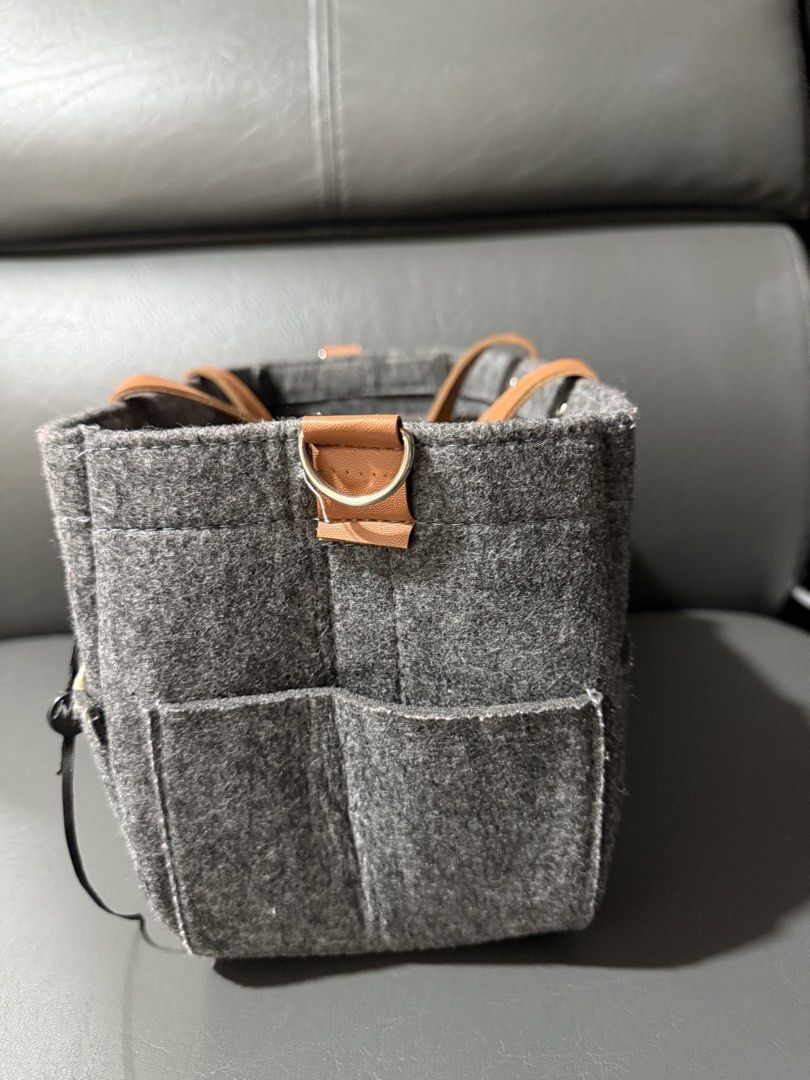 Baby diaper caddy organizer or (Category: Other Babies Going Out Needs) located in Manila. Submitted by nikky_hargreaves (Listing ID 1424798841, Image 3). Description: .